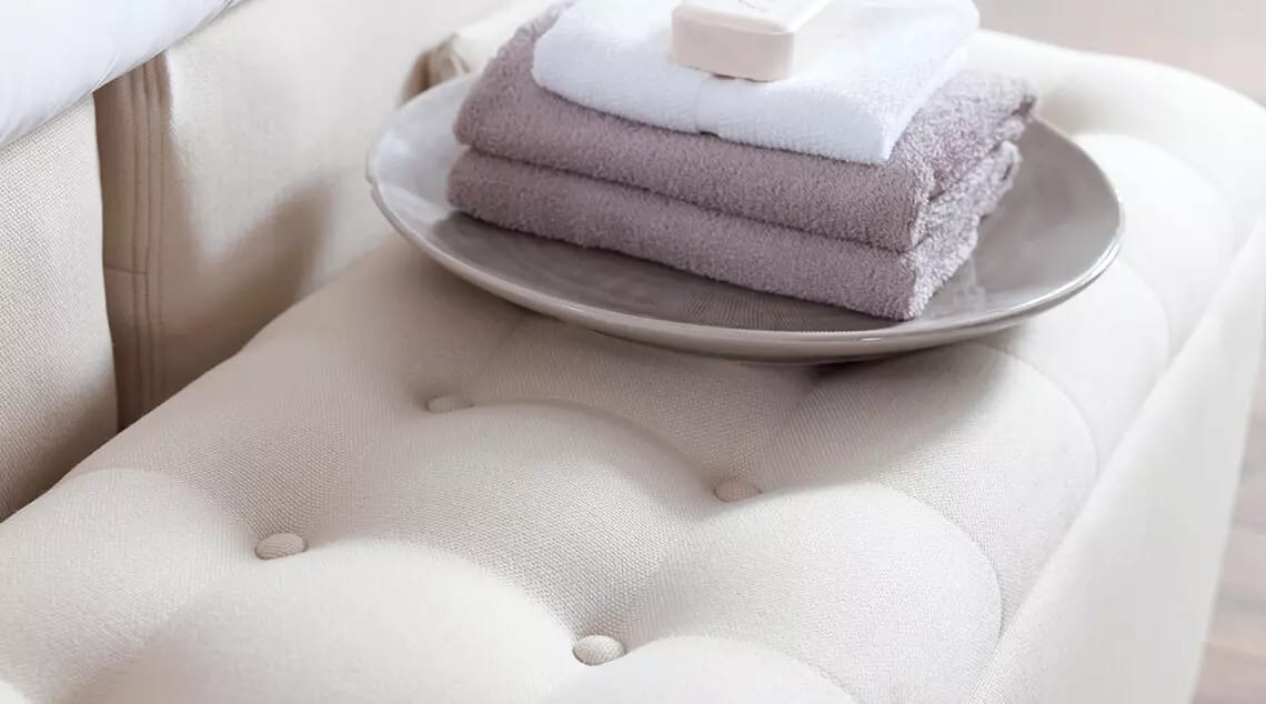 Witte boxspring in elk interieur